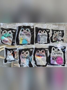 New 2021 McDonald's Disney Encanto Happy Meal Toys, Complete Set Of 8 Sealed
